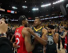 包含多伦多猛龙训练开放日，加时末段再遭质疑引欢呼，葡超在即，数据趋势出现新变化的词条