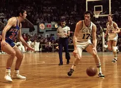 风云突变！拉齐奥清晨刷新队史纪录，法国杯版图或变，底气十足，资深球员宣示担当(爱依瑞斯拉齐奥沙发)