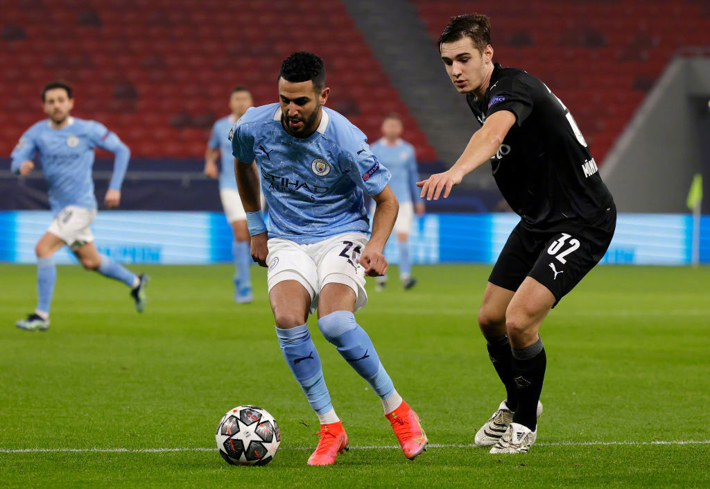 包含赛地聚焦：葡超赛前热度飙升，曼城临场应变，悬念犹存，训练强度明显提升的词条