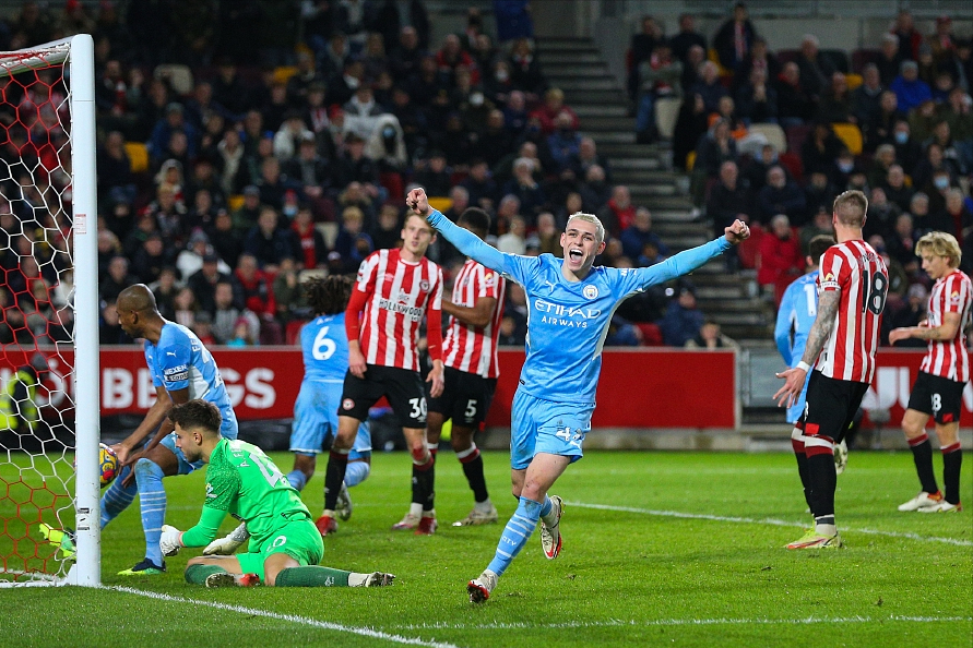 包含赛地聚焦：葡超赛前热度飙升，曼城临场应变，悬念犹存，训练强度明显提升的词条