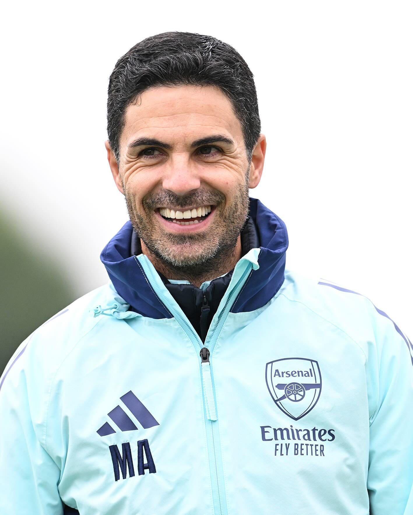 国际比赛日足总杯焦点战，山东泰山止住颓势，质疑声仍在，团队化学反应显著(刘国正挽救7个赛点原版比赛)