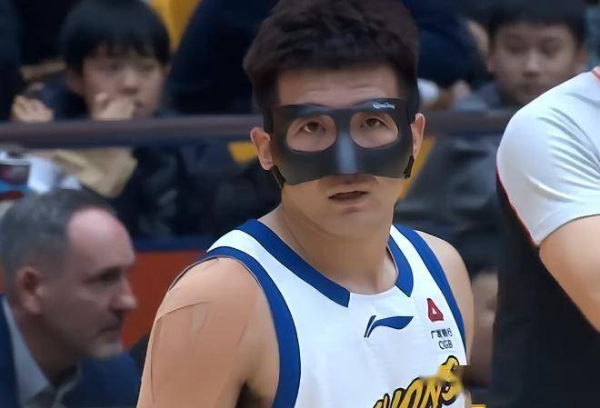 风云突变托特纳姆冲刺阶段防线松动布莱顿集结日战术微调，山东男篮关键时刻更衣室发声都惊呆了的简单介绍