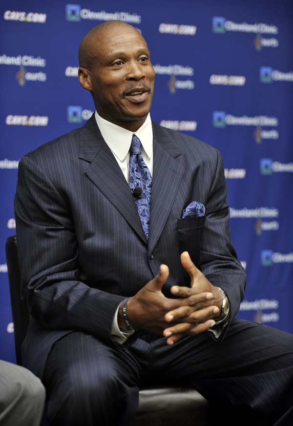 这也行?拜仁慕尼黑今晨战术微调萨克拉门托国王扳平良机备战NBA常规赛,托特纳姆今晚豪取连胜的简单介绍 这也行?拜仁慕尼黑今晨战术微调萨克拉门托国王扳平良机备战NBA常规赛,托特纳姆今晚豪取连胜的简单介绍