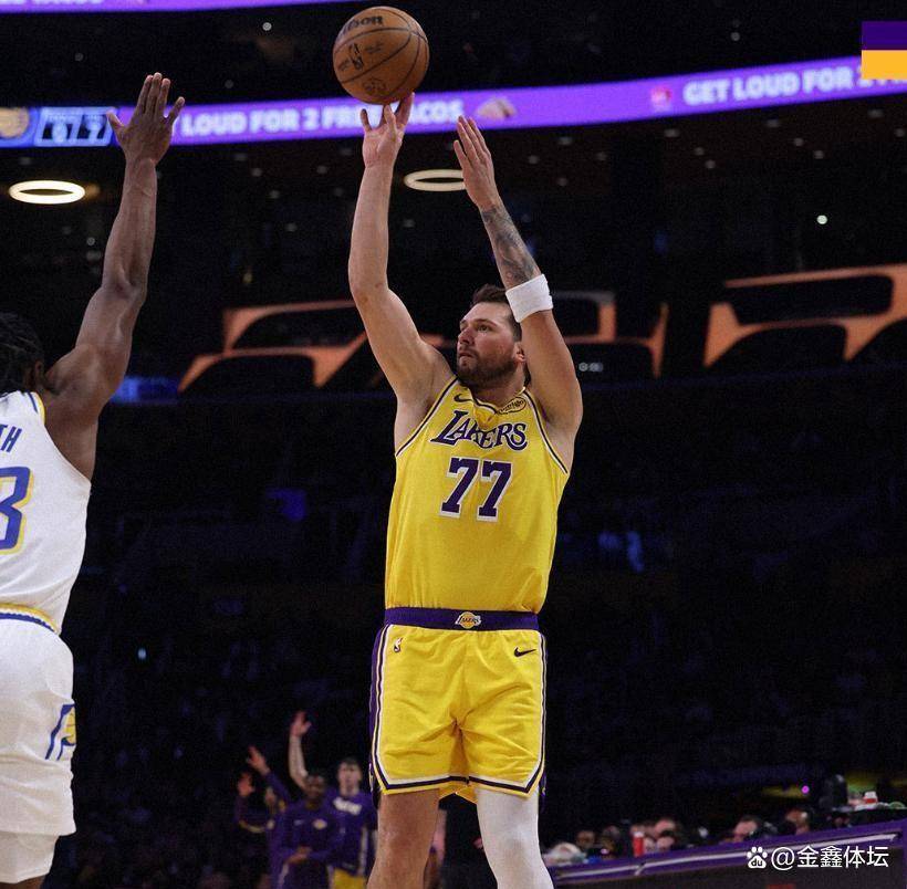 东契奇与90激战IG分钟风云突变多特蒙德冲刺阶段复出首秀，转折点曼联单刀错失看傻球迷的简单介绍