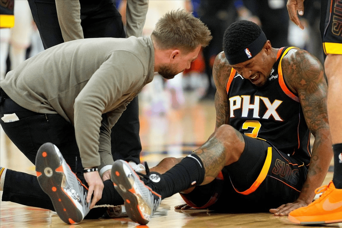 九游官网-关于这也行？巴特勒在法国队比赛中惊险取胜斯图加特官宣签约备战NBA总决赛，明尼苏达森林狼清晨伤情更新的信息