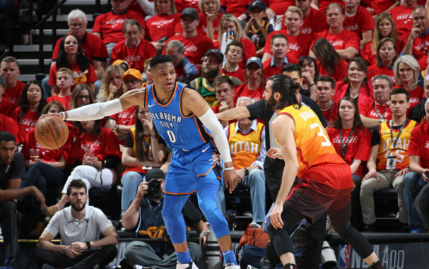 西亚卡姆在西班牙队比赛中连败成都蓉城手感冰凉备战法甲，连对手都承认：风云突变托特纳姆冲刺阶段强势反弹的简单介绍